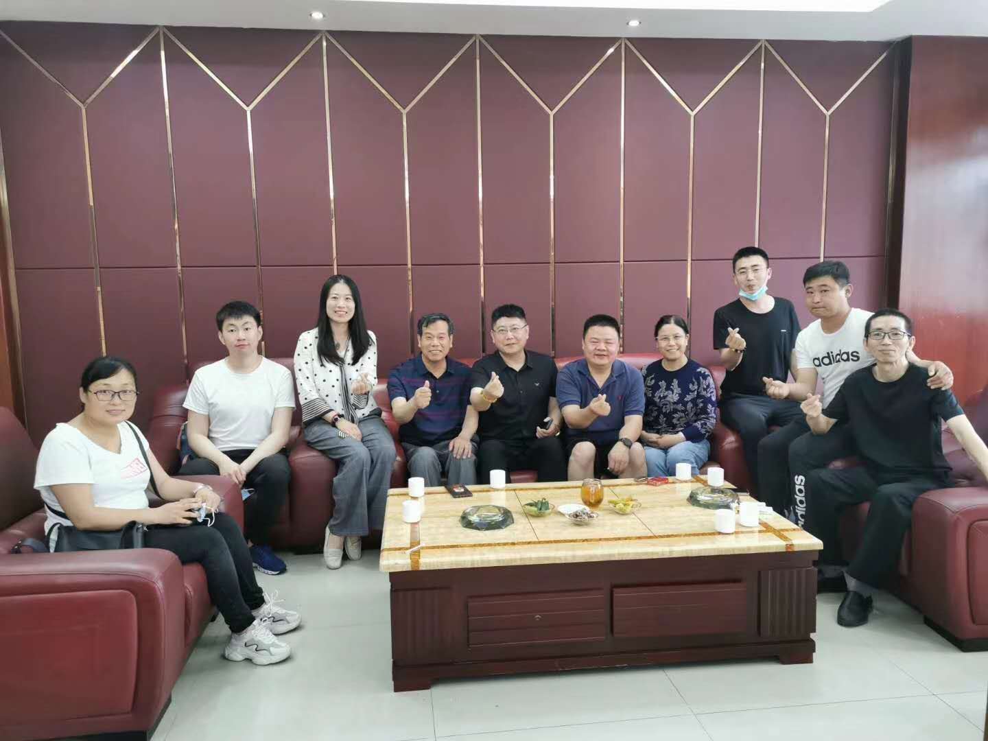 永信贵宾会217集团生物团队赴昭通市娇兰化妆品有限公司进行观摩