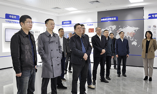 通辽饮料集团刘富华总经理率班子成员莅临永信贵宾会217集团领导洽谈