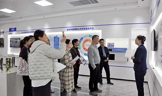 农业村落部规划设计钻研院调研组莅临永信贵宾会217集团发展种业规划钻研调研
