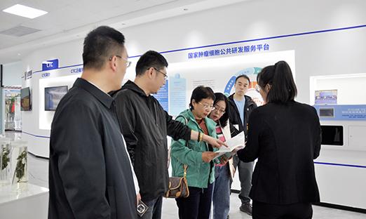 李沧区大数据局、青大附院专家团队到访永信贵宾会217集团调查互换